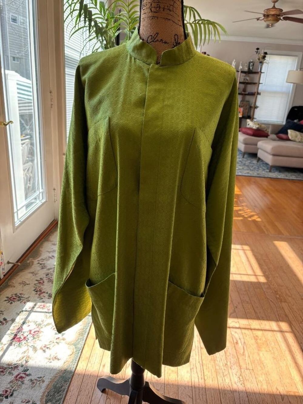 Shanghai tang silk jacket size 42 (j200